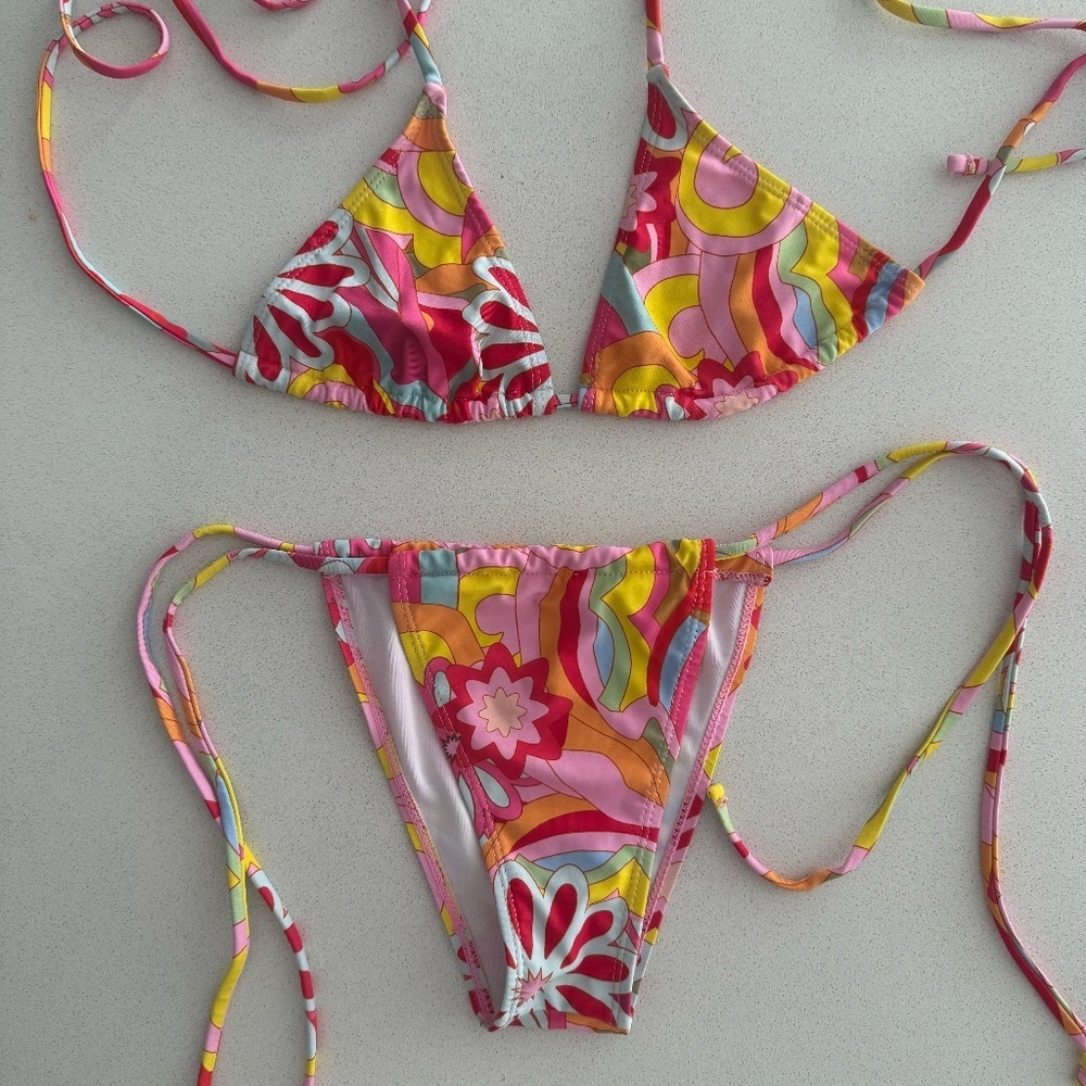 70s Style Bikini Side Tie Size S/M Floral Bikini